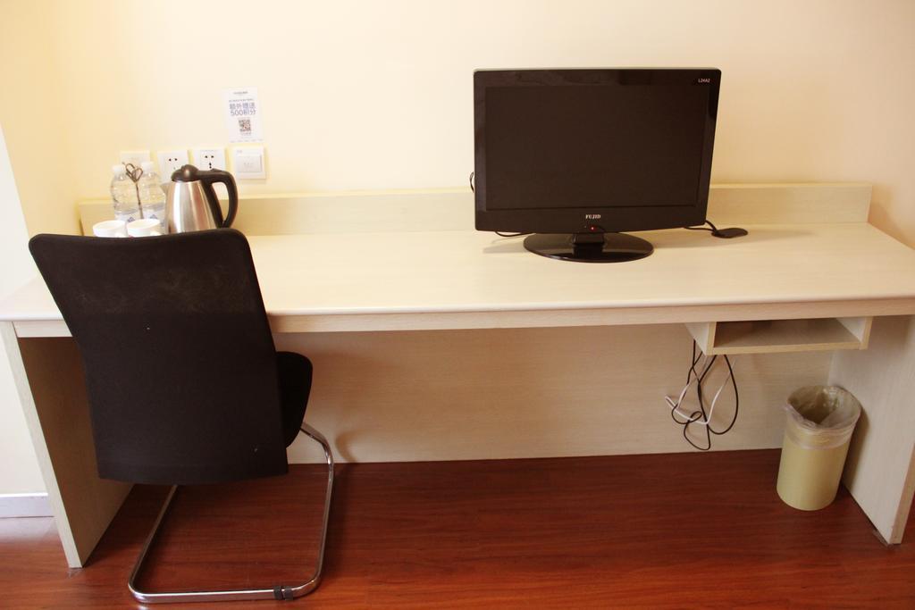 Hanting Express Shenyang Longemont Square Room photo